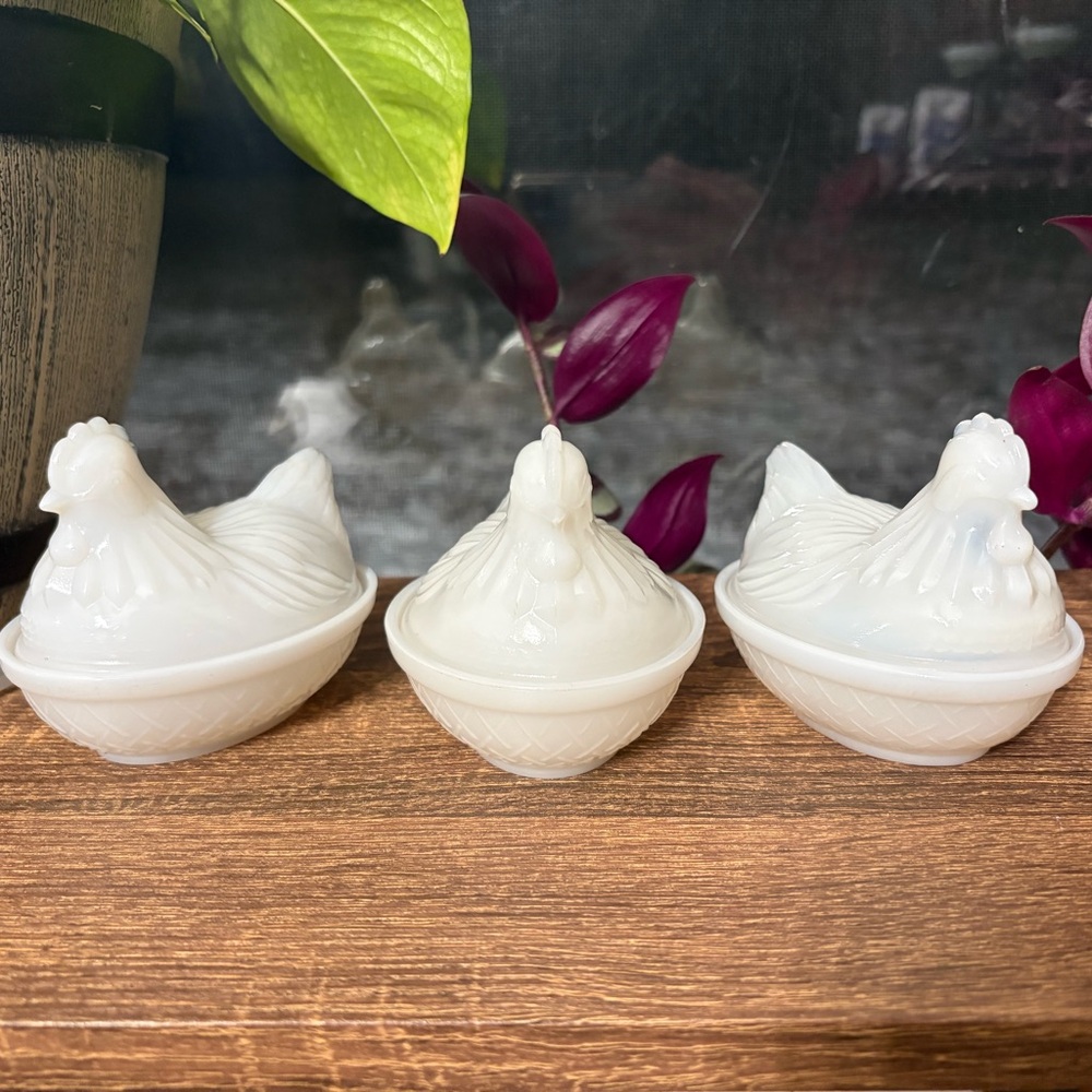 Set of 3 Hazel Atlas Milk Glass Hen on Nests